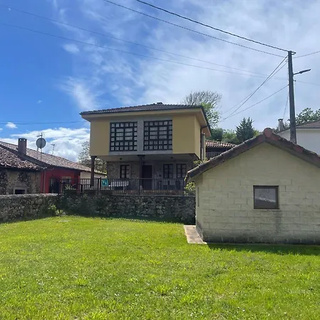 El Campon, Holiday home Collia